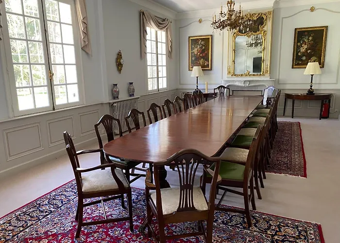 Domaine De Bize Mirepoix - Manoir Et Appartements